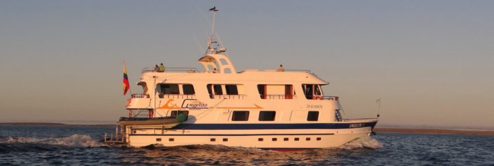 Galapagos Yacht Angelito
